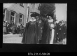 M. Lutheri 400. mälestuspäeval peetud üleriigiline kirikuõpetajate rongkäik Tartus, ees paremal Eesti piiskop Kukk. - EFA