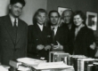 Aadu Hint, Liis Raud, Rudolf Põldmäe, August Sang ja Liina Sang Kirjandusmuuseumi KO-s 15.09.1956 - KM EKLA
