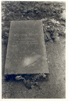Jatarina Murrik'u haud Ala surnuaial