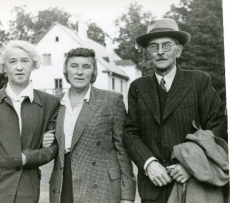 Elo Tuglas, Betti Alver ja Friedebert Tuglas Ahjal 12. sept. 1955. a