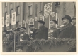 1946. a. 1. mai paraadi vastuvõtul Võidu väljakul Tallinnas. Paremal äärel J. Vares-Barbarus - KM EKLA