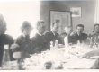 Kirjanikud Kiviõlis lõunatamas 27. sept. 1938. a. - KM EKLA