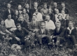 Johannes Aavik oma õpilastega Kuressaares 1925 - KM EKLA