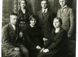Rudolf Reiman (II r. par. 1.) koos õpilastega 1922. a.  - KM EKLA