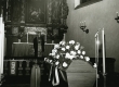Karl Ristikivi matused Stockholmi Jakobi kirikus 17.08.1977. Kõneleb ülempreester N. Raag - KM EKLA
