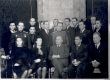 Johannes Vares-Barbarus pääle kiituskirjade andmist kehakultuurlaste keskel 17.11.1945 - KM EKLA