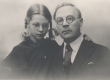 Ed. Hubel tütrega 1936 või 1937 - KM EKLA