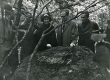 A. Sang, P. Rummo, D. Vaarandi, O. Jõgi, O. Samma kirjanike ringsõidul 1967  - KM EKLA