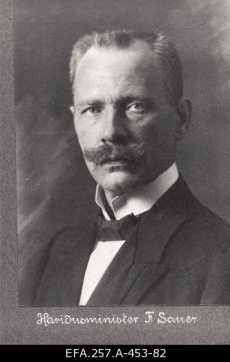 Sauer, F. - Eesti Vabariigi valitsuse III koosseisu haridusminister. 30.07.1920
