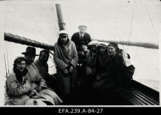 Üliõpilasseltsi Liivika ja korporatsiooni Filiae Patriae liikmed paadisõidul Emajõel. 1929