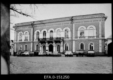 Eesti Rahvusraamatukogu Toompeal asuva hoone välisvaade. 1988