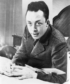 Albert Camus 1957. aastal, mil ta sai 44-aastasena Nobeli auhinna.