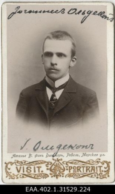 Hans (Johannes Adelbert) Oldekop, portreefoto. 1903