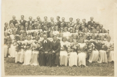 Pärnu-Jaagupi koguduse leerilapsed, grupipilt