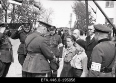 Iru valla aukodanik sõjavägede ülemjuhataja kindral Johan Laidoner Iru rahvamaja avamisel. 1940