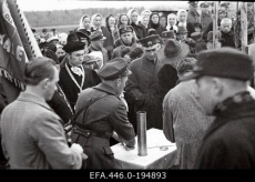 Mälestusmärgi avamine Vabadussõjas langenud kalevlase Anton Õunapuu langemiskohale Pitalova (Suur-Bereznjuki) külas; mälestussambasse asetavate dokumentide paigutamine metallvutlarisse. 1940
