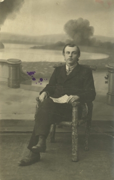 Hendrik Adamson 1913. a.