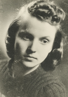 Jaan Kärneri noorem tütar Elo Kärner (hiljem Sillamaa) 1944. a