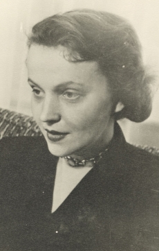 Jaan Kärneri noorem tütar Elo Kärner -Sillamaa u. 1957. - 1958. a