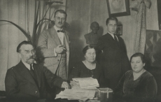 August Kitzberg perekonnaga, vennapoeg Peeter Kitzberg (vas. 2.)abikaasaga