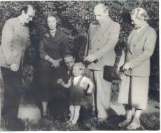 Leo Normet, Lilli Promet, Johannes Semper, Aurora Semper, Ralf Parve, Haldi Normet 1952 või 1953