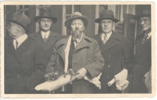 Vasakult: Mait Metsanurk, Erni Hiir, (Leedu kirjanik), Peet Vallak, Richard Janno