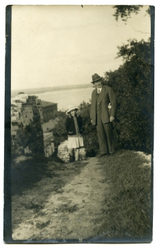 Hans Pöögelmann tütar Silviaga 1925. a. 