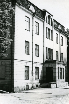 Tallinna kolledþ, kus õppis Karl Ristikivi