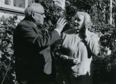 Julius Mägiste ja Betti Alver Koidula tn 8 aias 20. aug. 1970. a