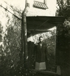Betti Alver oma elukoha, Tartu Pargi tn 2 trepil 20. juulil 1951. a