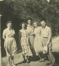 Vasakult: Leili, Iris, Orvo, Helga ja Karl Ast Brasiilias