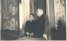 Johannes Vares-Barbarus Nõukogude Infobüroo näitusel Moskvas