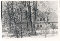 Virula 7-aastane kool, omaaegne Tori kihelkonnakool (ehit 1874). Siin õppis E. Peterson-Särgava 1882-1883
