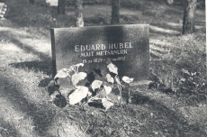 Eduard Hubeli haud Tallinnas Metsakalmistul