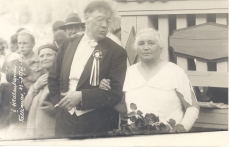 Miina Härma ja R. Kull 10. üldlaulupeol Tallinnas 1933.a.
