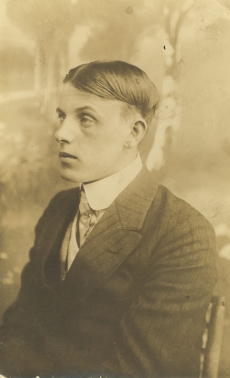 Hendrik Adamson [1916]