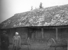 F. R. Kreutzwaldi lapsepõlvekodu, Kaarli mõisa viljaait [1950-tel]