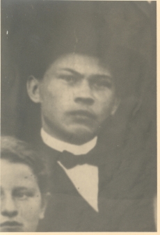Friedebert Tuglas, 1904