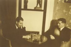 Juhan Jaik (paremal) ja õemees Keller 1930. aastatel