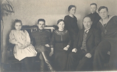 Jakob Mändmets perekonnaga