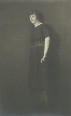 Marie Under 1922. a. Tallinnas