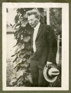 Hans Pöögelmann "Uue Ilma" toimetajaks olemise päevil 1915. a. 