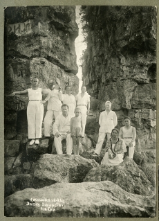 Hans Pöögelmann grupifotol (paremalt kolmas) Kislovodskis