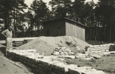 Aleksander Tassa oma maja ehitamisel Vasalemmas juulis 1938