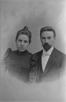 August Kitzberg abikaasaga Riias [1899]