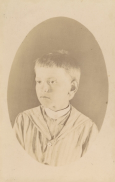 Artur Adson lapsena (9-10aastaselt)