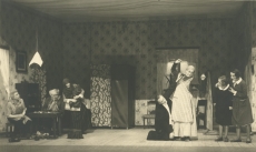 A. Adsoni "Iluduskuninganna" "Estonias"  1932. a. Stseen etendusest