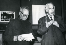 Villem Ernits ja Valmar Adams XX Kreutzwaldi päeval 1976. a Kirjandusmuuseumis