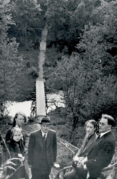 E. Eesorg, S. Oinas-Kurvits, P. Kurvits, E. Tuglas, F. Tuglas Vastseliinas, juuni 1938