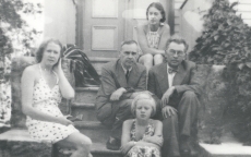 S. Oinas-Kurvits, P. Kurvits, F. Tuglas, E. Eesorg ja E. Tuglas Meriväljal, aug 1939